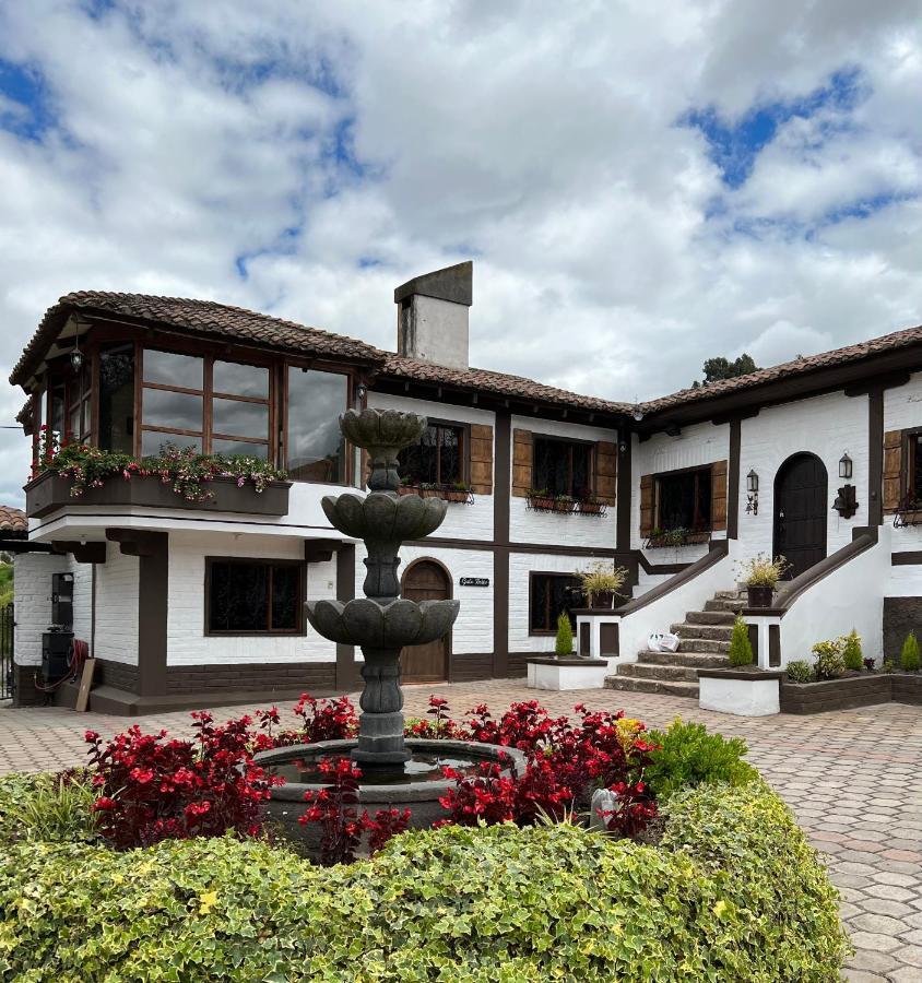 Hacienda Santa Ana Lodging Guamote Esterno foto